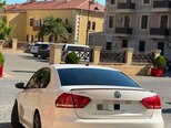 Volkswagen Passat-2