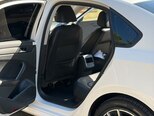 Volkswagen Passat-5