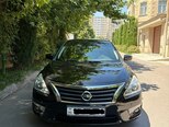 Nissan Altima-1
