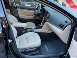 Hyundai Elantra-13