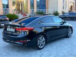 Hyundai Elantra-8