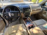 Volkswagen Touareg-2