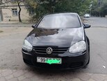 Volkswagen Golf-1