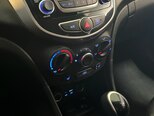 Hyundai Accent-10