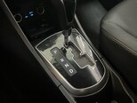 Hyundai Accent-11