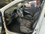 Hyundai Accent-12