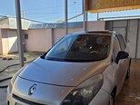 Renault Grand Scenic-1