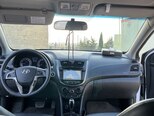 Hyundai Accent-4