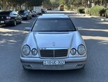 Mercedes E 230-2