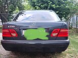 Mercedes E 230-3