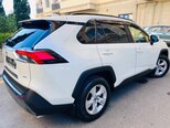Toyota RAV4-8