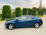 Hyundai Elantra-11