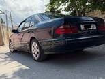 Mercedes E 280-4