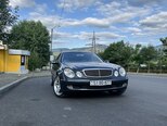 Mercedes E 320-1