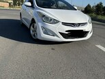 Hyundai Elantra-4