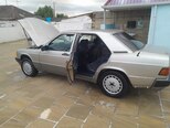 Mercedes 190-11
