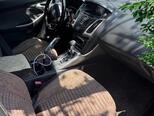 Ford Focus-7