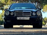 Mercedes E 230-3