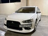 Mitsubishi Lancer-4