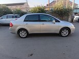 Nissan Tiida-7