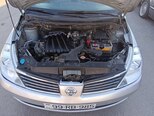 Nissan Tiida-12