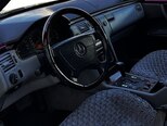 Mercedes E 240-4