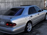 Mercedes E 240-2