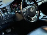 Lexus CT 200h-12
