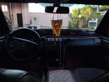 Mercedes E 240-11