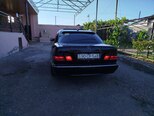 Mercedes E 240-3
