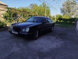 Mercedes E 240-2