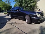 Mercedes E 240-5
