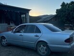 Mercedes E 200-4