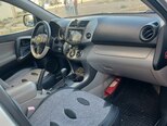 Toyota RAV4-16