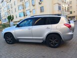 Toyota RAV4-10