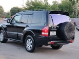 Mitsubishi Pajero-3