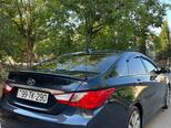 Hyundai Sonata-2