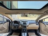 Hyundai Elantra-11