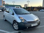 Toyota Prius-2