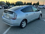 Toyota Prius-13