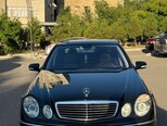 Mercedes E 240-1