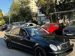 Mercedes E 240-5