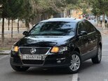 Volkswagen Passat-1