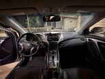 Hyundai Elantra-9