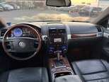 Volkswagen Touareg-13