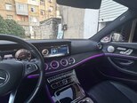 Mercedes E 300 4MATIC-8