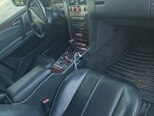 Mercedes E 220-11