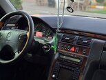 Mercedes E 240-10
