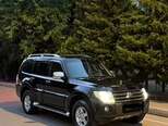 Mitsubishi Pajero-2