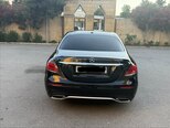 Mercedes E 300-5